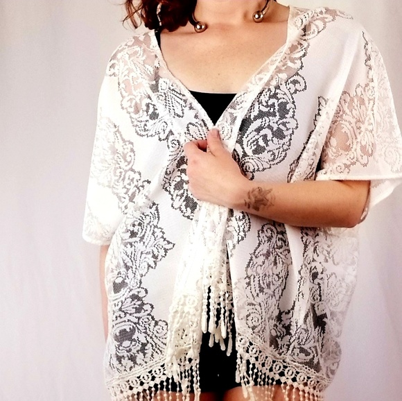 Tops Nwot Hot Topic White Lace Fringe Kimono Poshmark